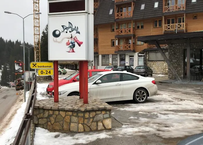 101 - Vucko Private Host